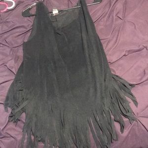 Super cute fringe tank